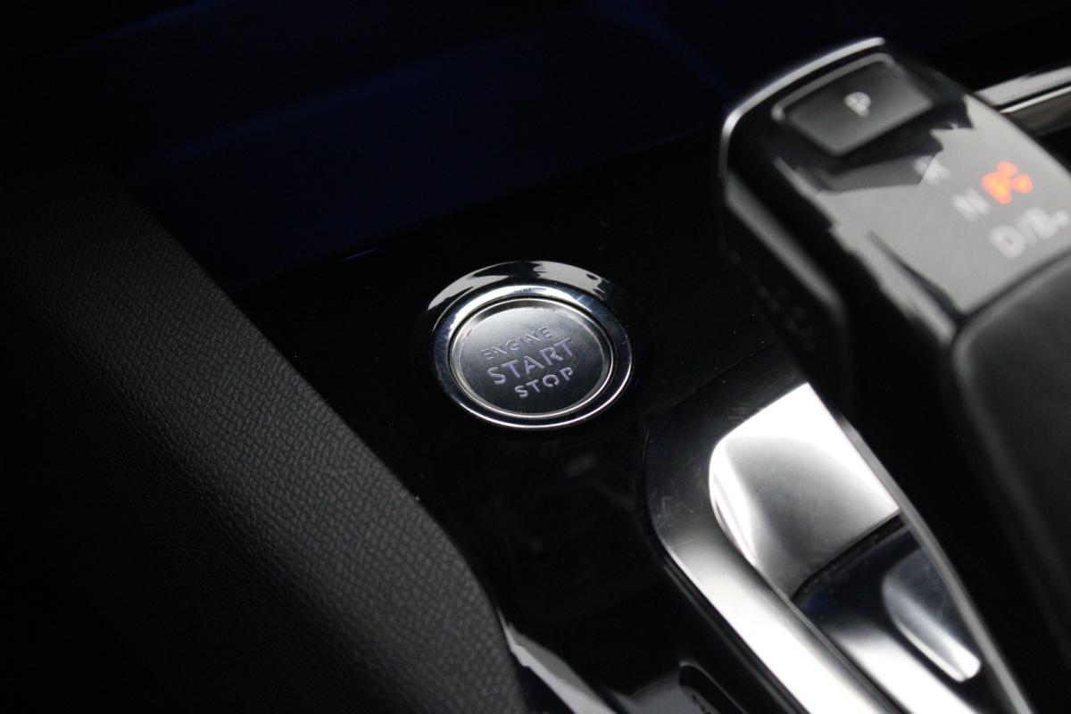 peugeot-3008-2021-hibrido-a-gasolina-1598cc