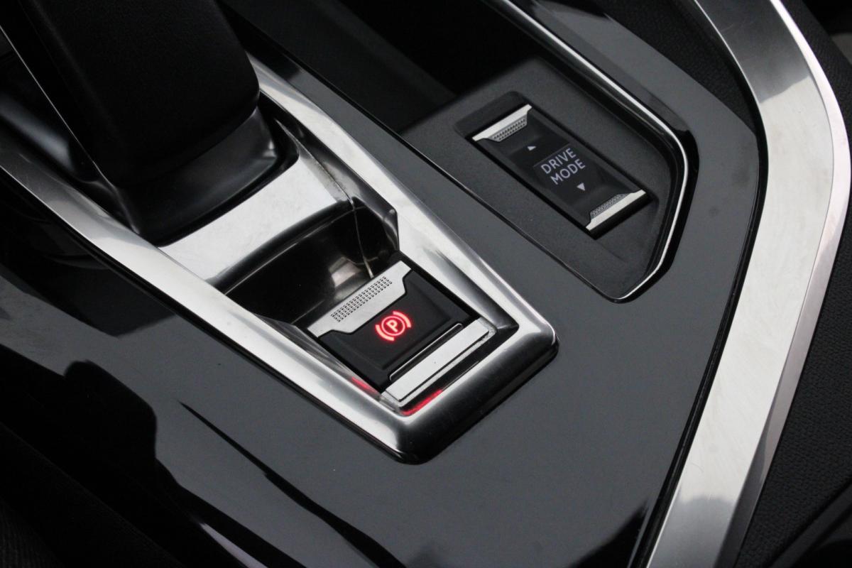 peugeot-3008-2021-hibrido-a-gasolina-1598cc