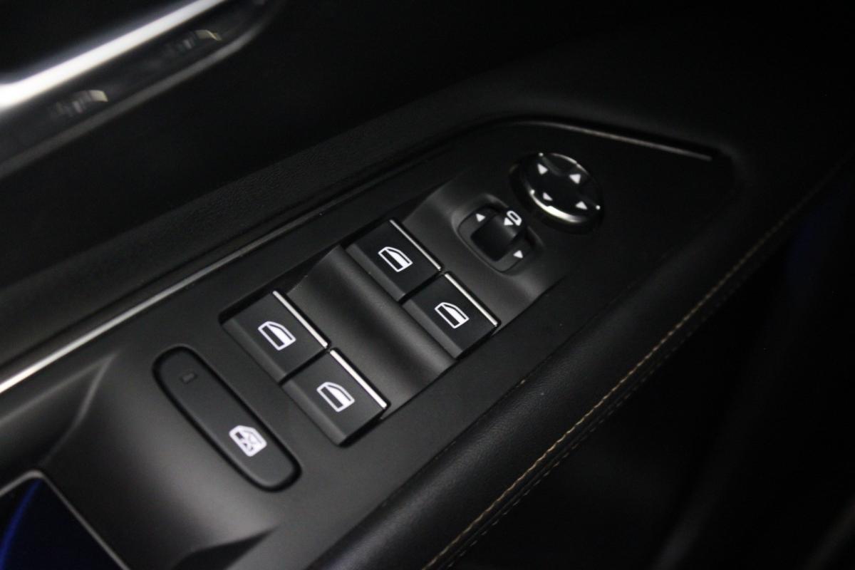 peugeot-3008-2021-hibrido-a-gasolina-1598cc