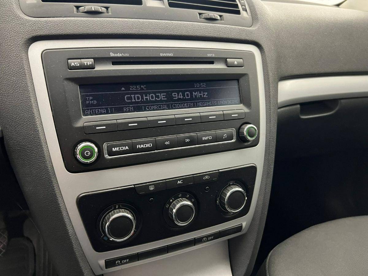 skoda-octavia-break-2012-diesel-1598cc
