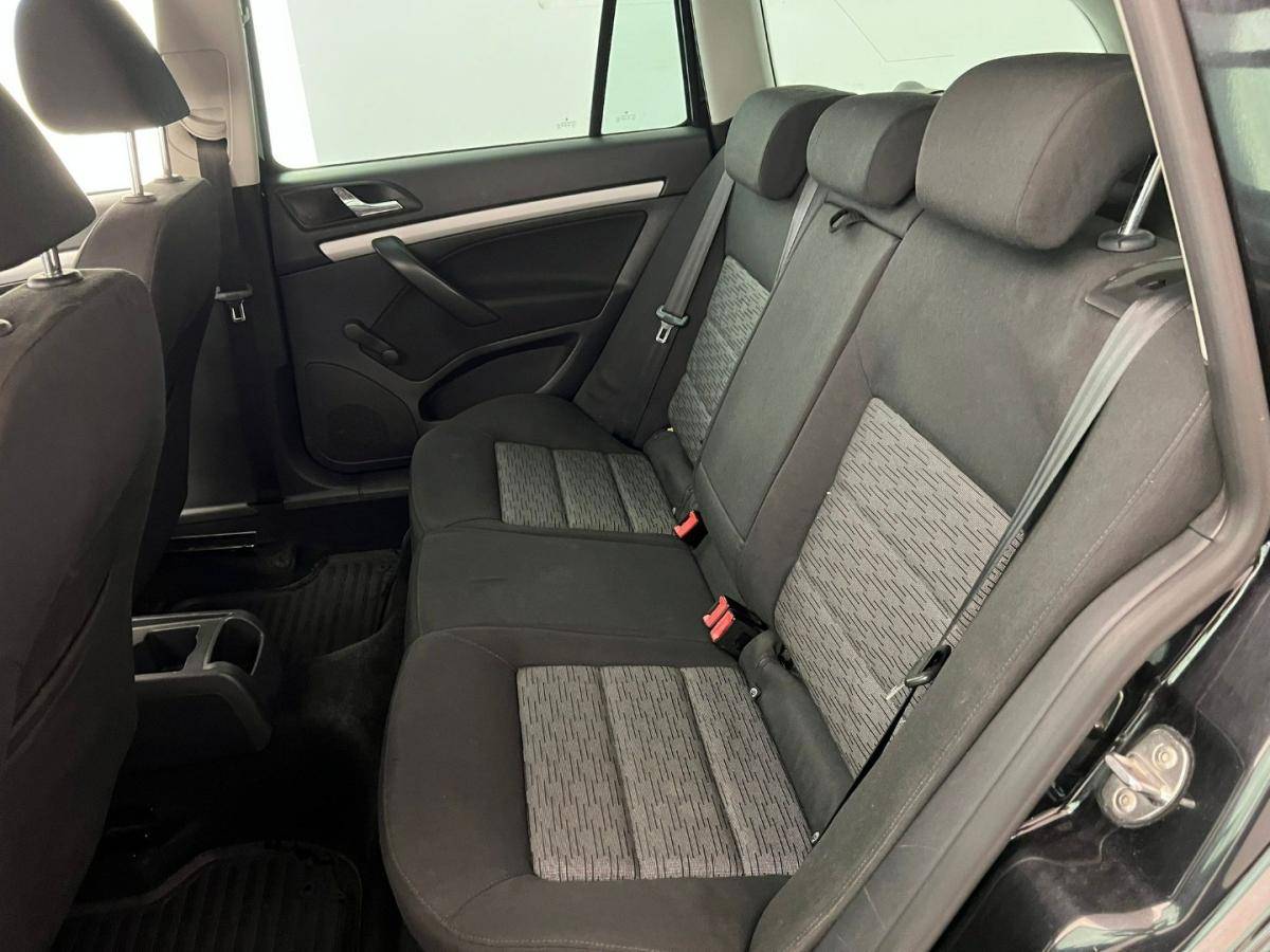 skoda-octavia-break-2012-diesel-1598cc