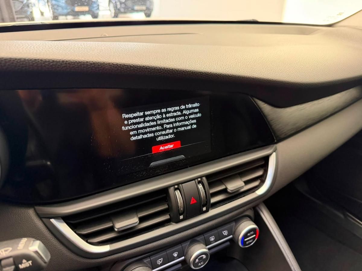 alfa-romeo-giulia-2018-diesel-2143cc