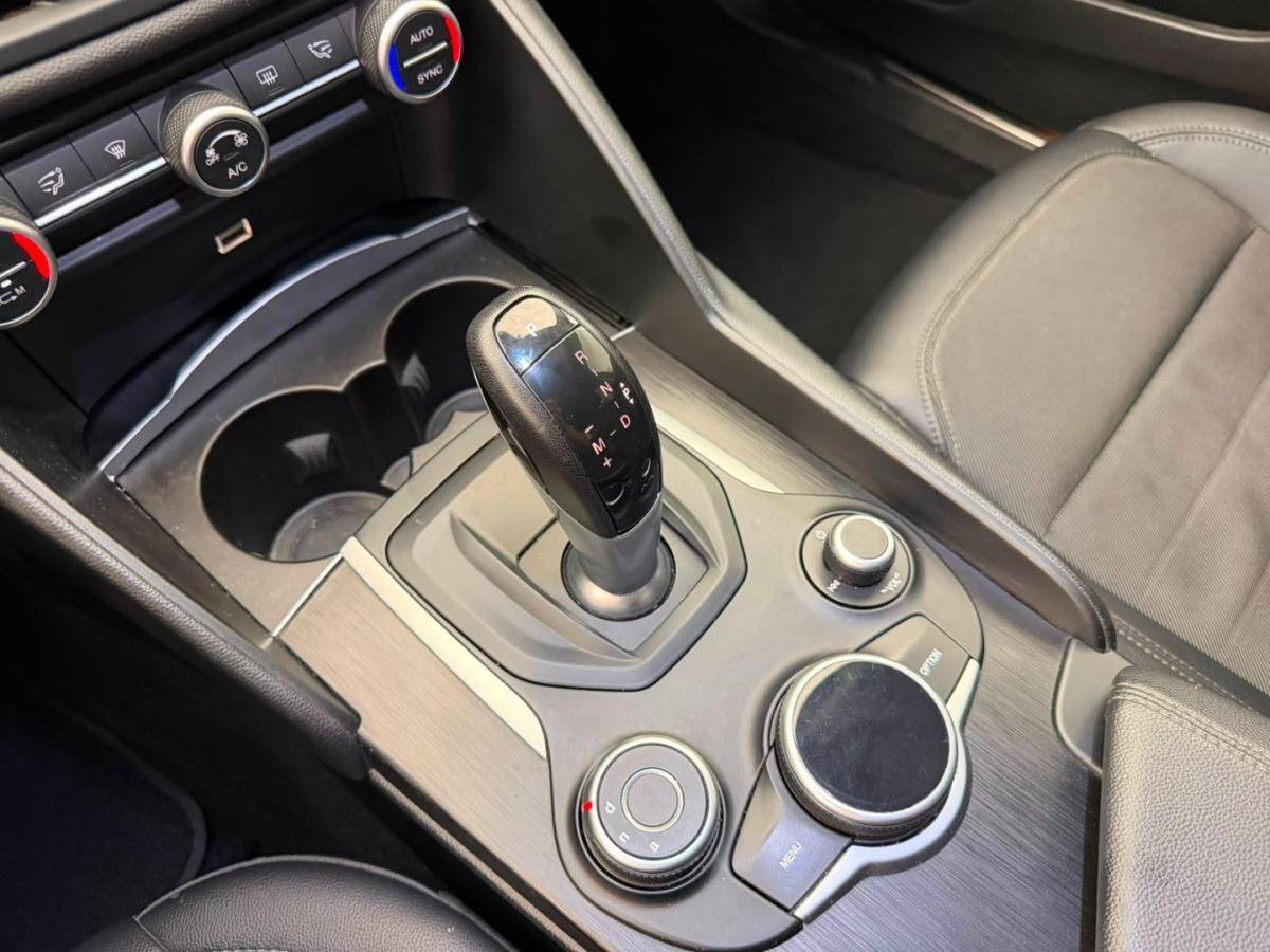 alfa-romeo-giulia-2018-diesel-2143cc