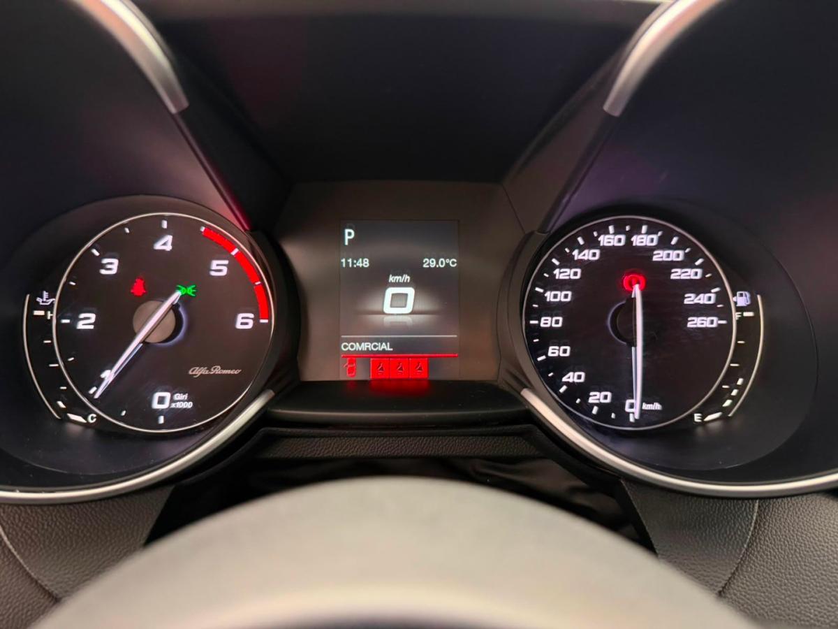 alfa-romeo-giulia-2018-diesel-2143cc