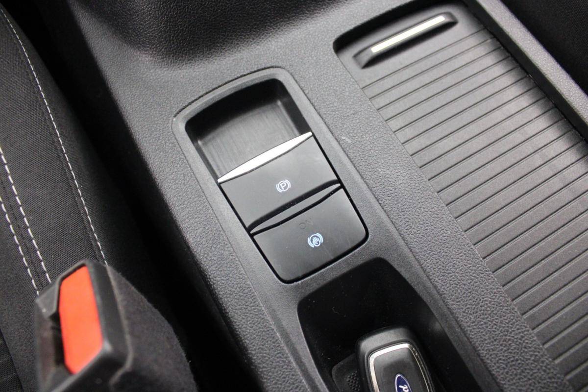 ford-kuga-2022-diesel-1499cc