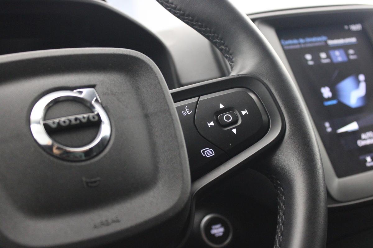volvo-xc40-2022-gasolina-1477cc