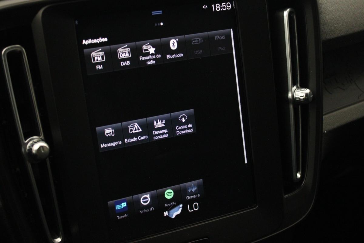 volvo-xc40-2022-gasolina-1477cc