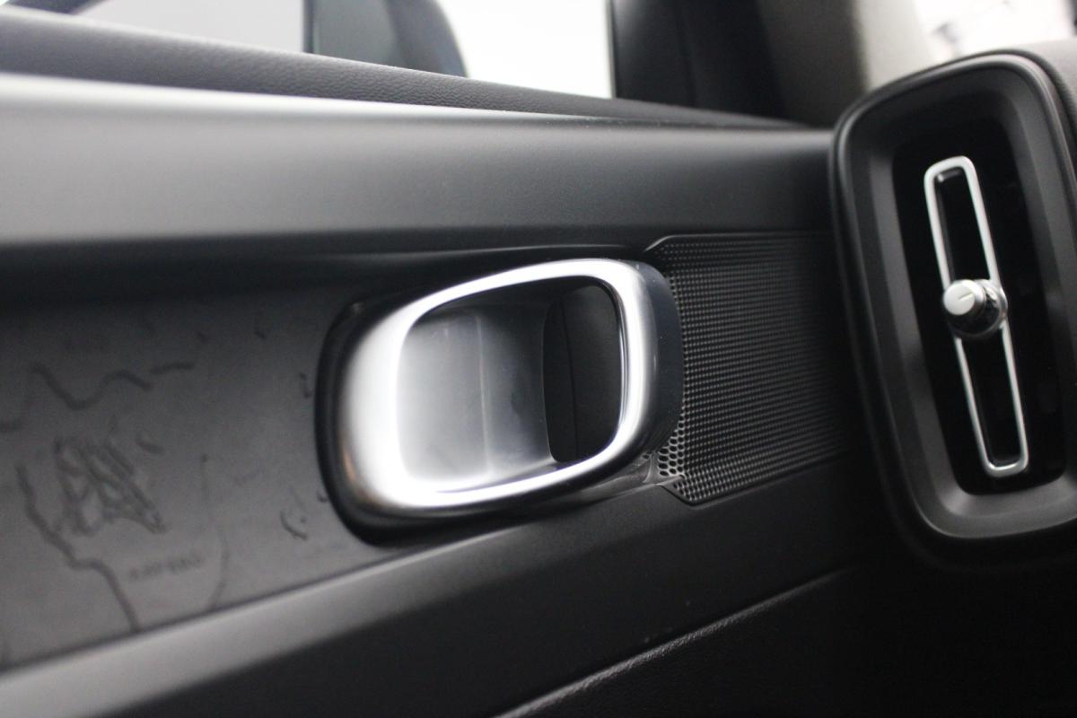 volvo-xc40-2022-gasolina-1477cc