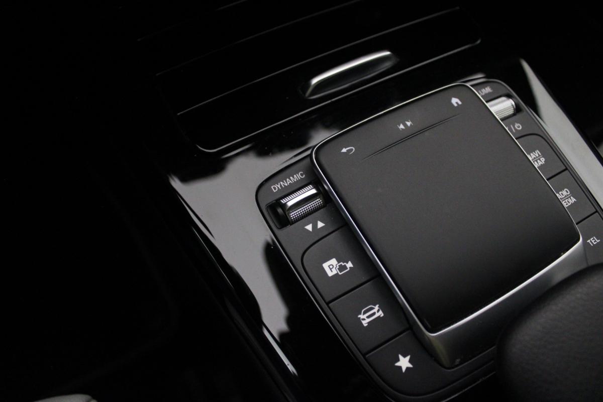mercedes-benz-classe-a-2021-hibrido-a-gasolina-1332cc