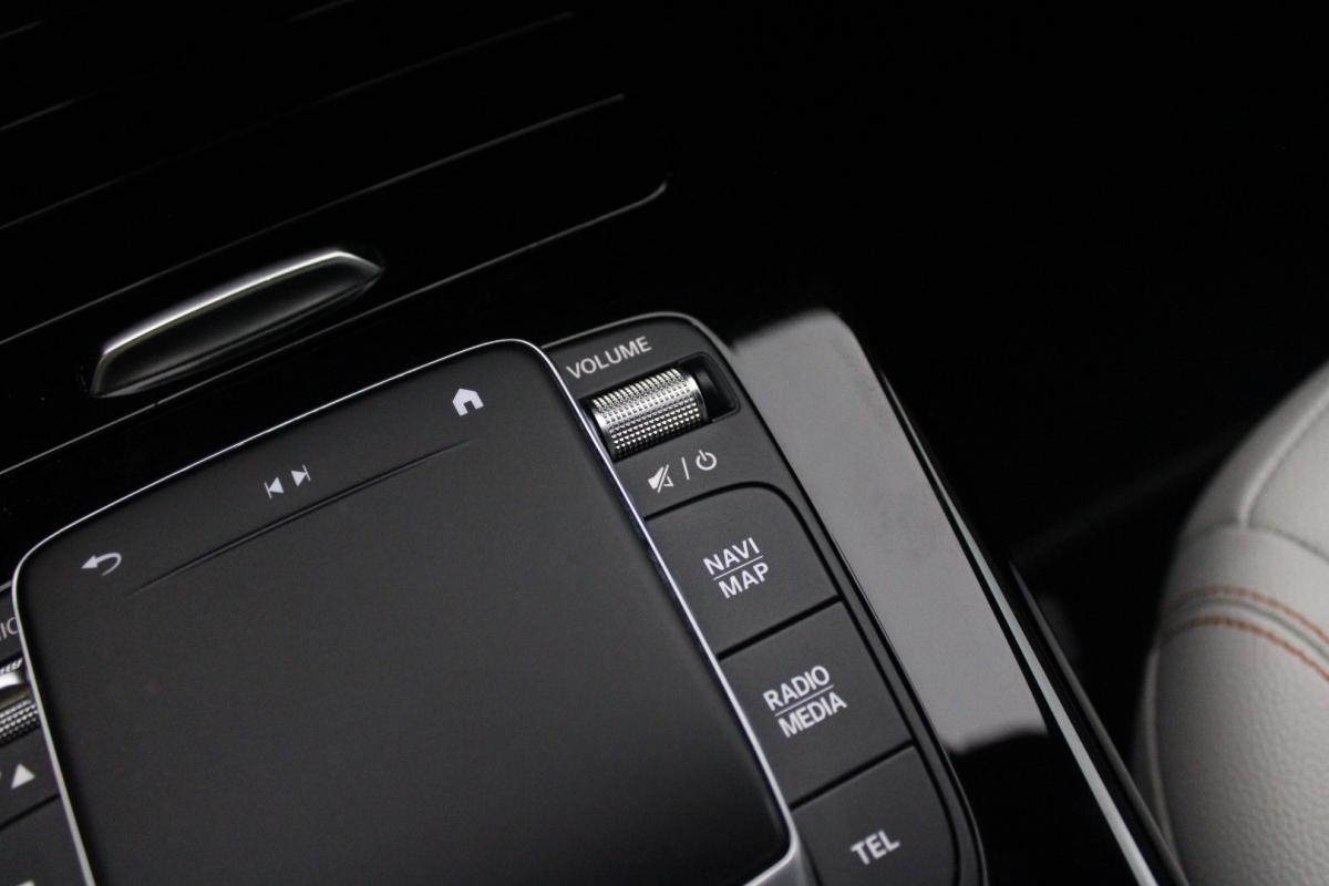 mercedes-benz-classe-a-2021-hibrido-a-gasolina-1332cc