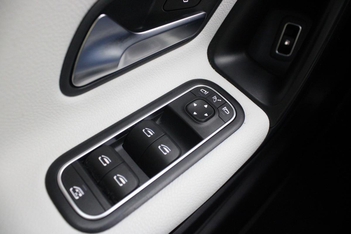 mercedes-benz-classe-a-2021-hibrido-a-gasolina-1332cc