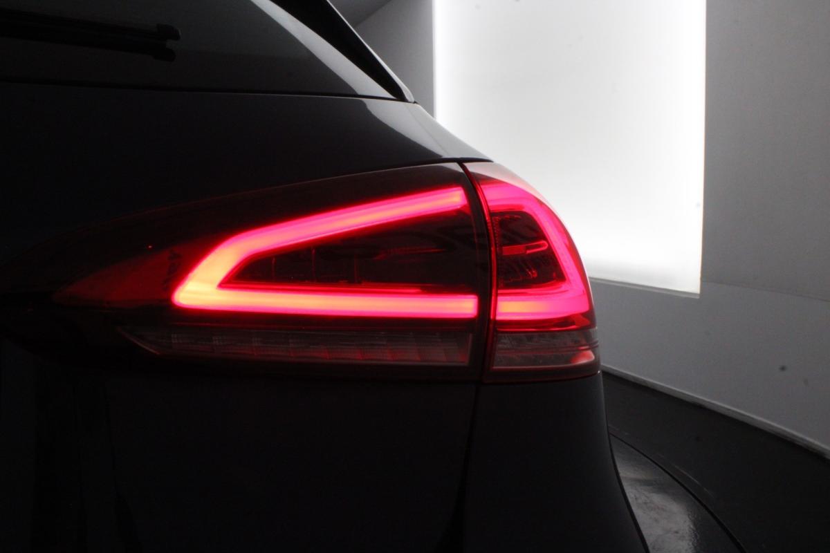 mercedes-benz-classe-a-2021-hibrido-a-gasolina-1332cc