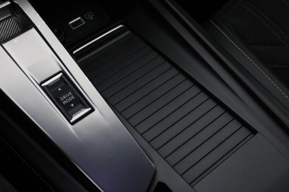 peugeot-408-2023-gasolina-1199cc