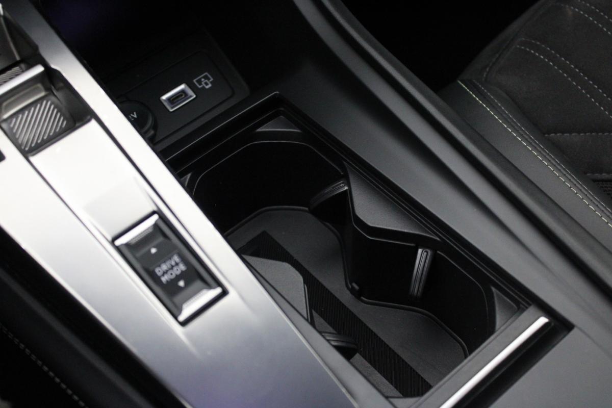peugeot-408-2023-gasolina-1199cc