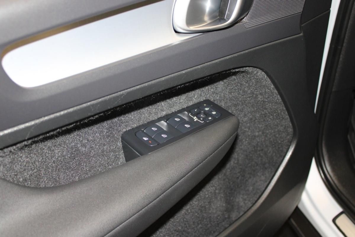 volvo-xc40-2020-hibrido-a-gasolina-1477cc