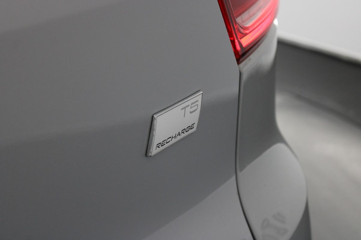 volvo-xc40-2020-hibrido-a-gasolina-1477cc