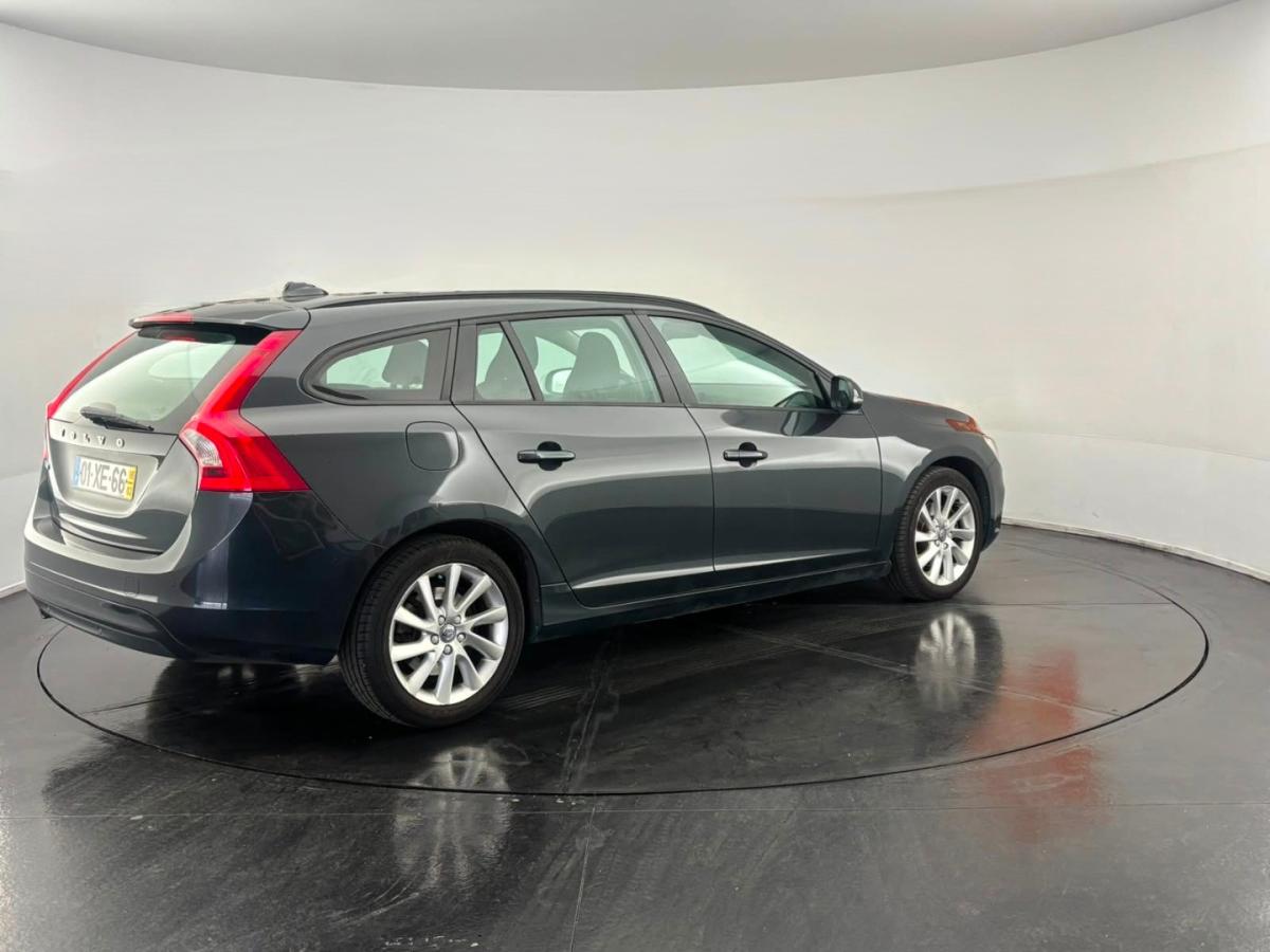 volvo-v60-2016-diesel-1969cc