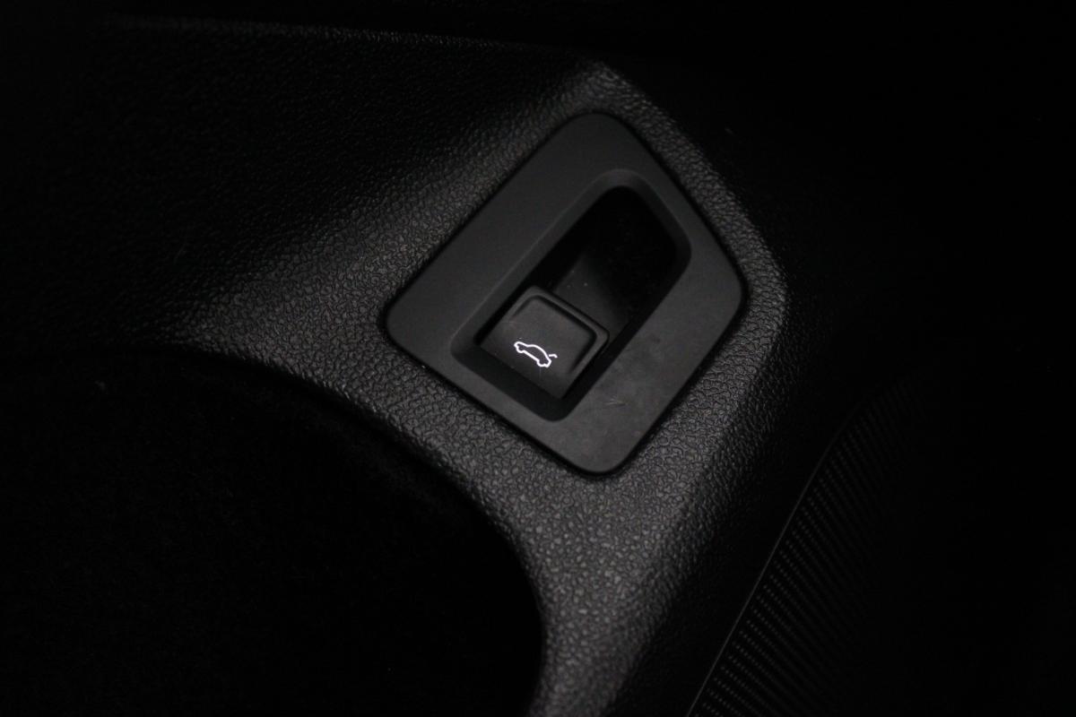 volkswagen-passat-variant-2019-diesel-1968cc