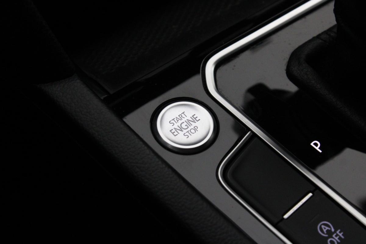 volkswagen-passat-variant-2019-diesel-1968cc