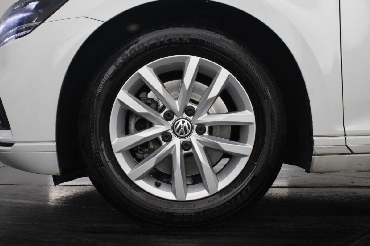 volkswagen-passat-variant-2019-diesel-1968cc