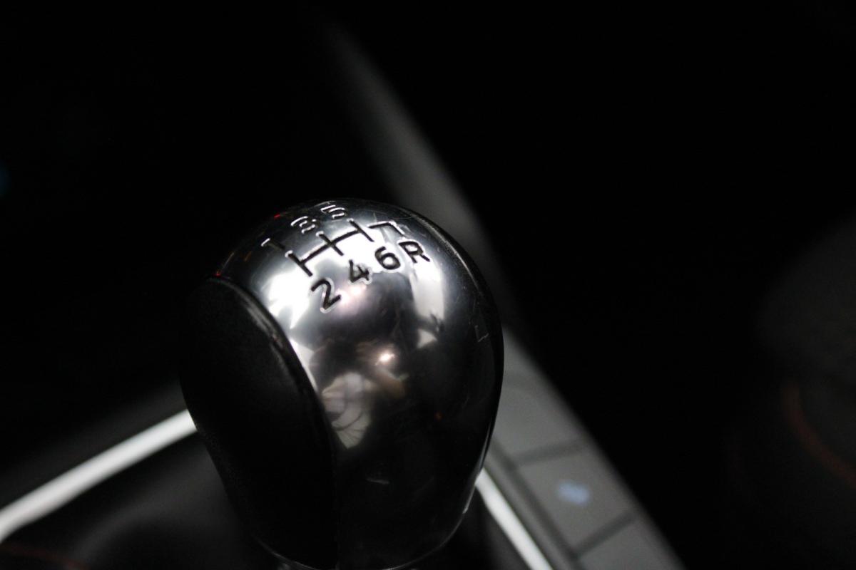 ford-focus-2023-gasolina-998cc