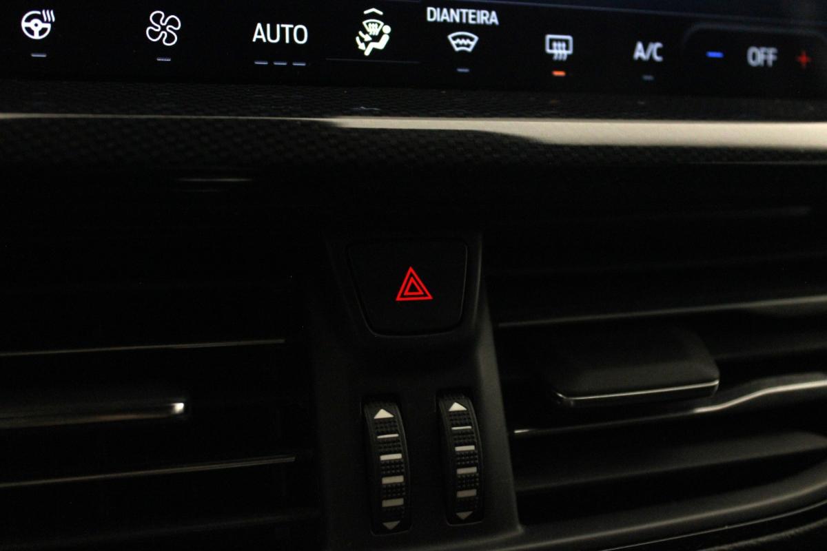 ford-focus-2022-diesel-1499cc