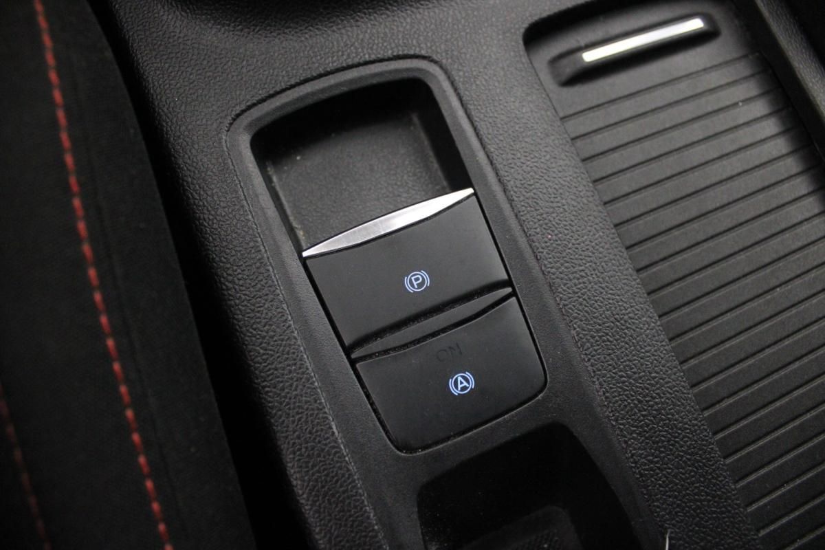 ford-focus-2022-diesel-1499cc