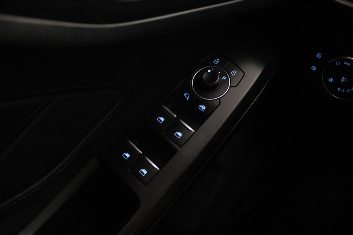 ford-focus-2022-diesel-1499cc