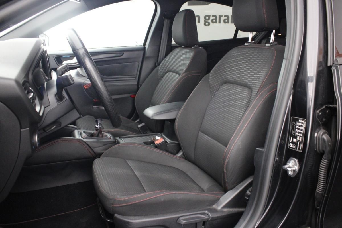 ford-focus-2022-diesel-1499cc
