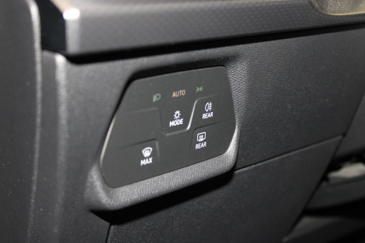 seat-leon-1-0-tsi-2022-gasolina-999cc