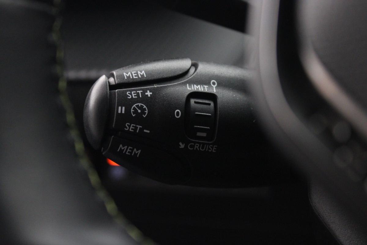 peugeot-2008-2021-diesel-1499cc
