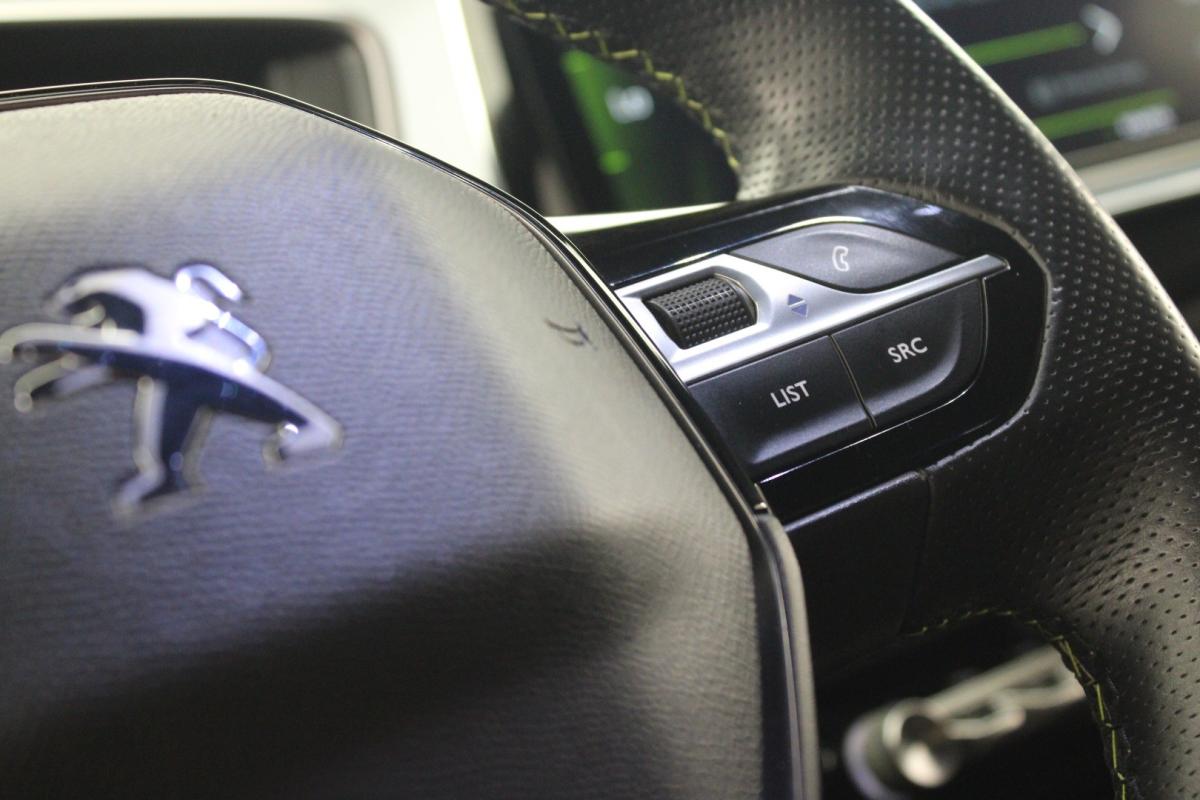 peugeot-2008-2021-diesel-1499cc
