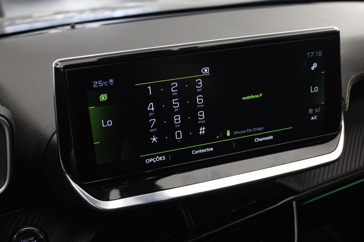 peugeot-2008-2021-diesel-1499cc