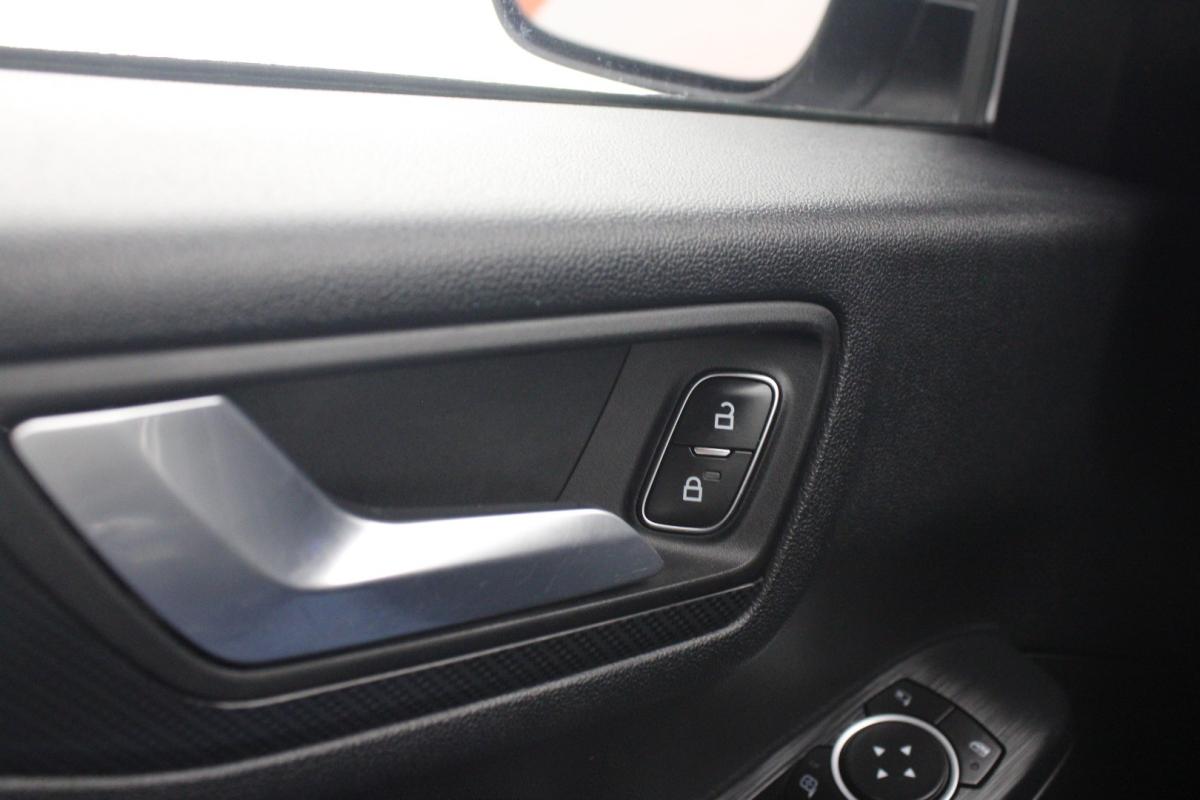 ford-kuga-2022-gasolina-1499cc