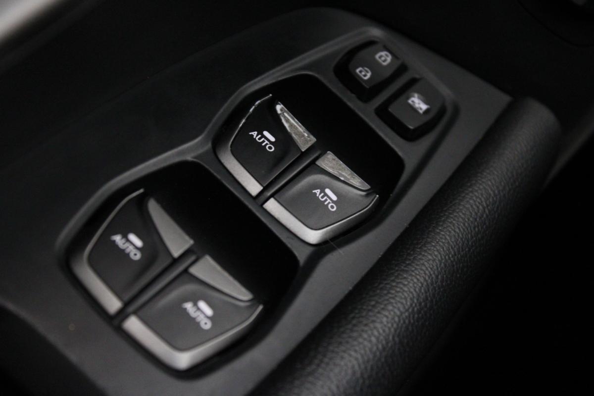 hyundai-santa-fe-2016-diesel-2199cc