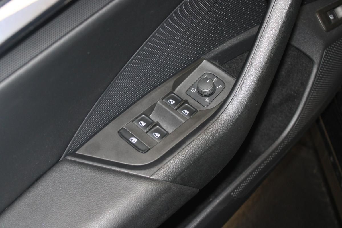 skoda-octavia-break-2021-hibrido-a-gasolina-1395cc