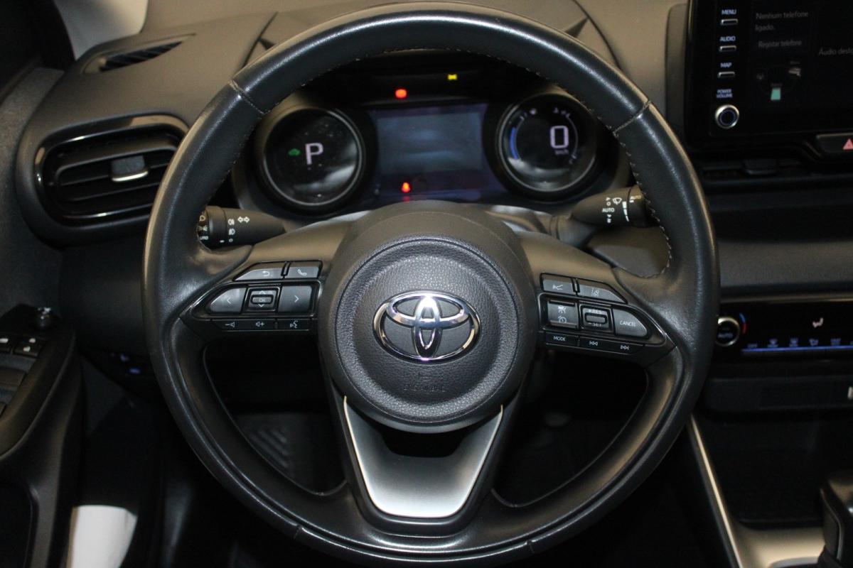 toyota-yaris-2021-hibrido-a-gasolina-1490cc