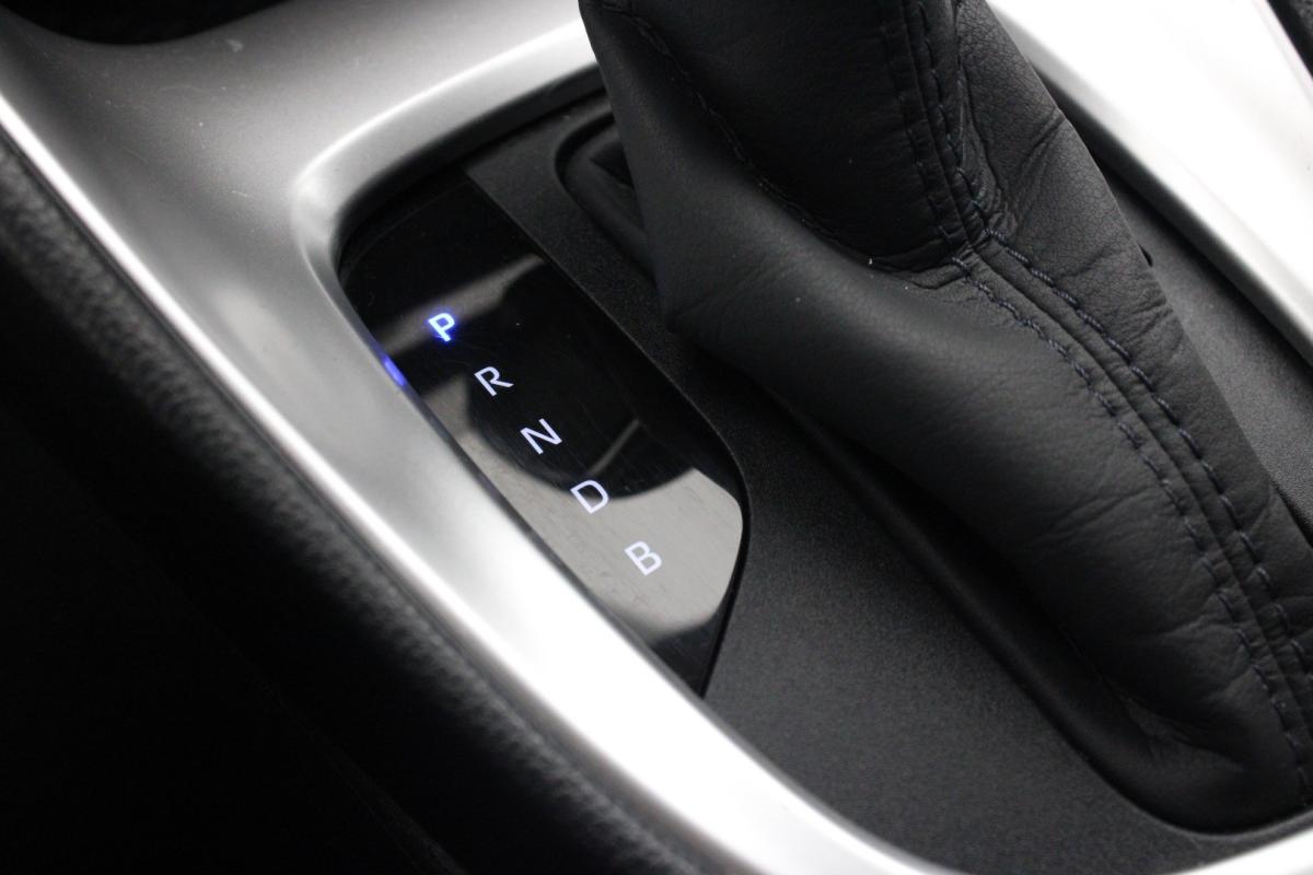 toyota-yaris-2021-hibrido-a-gasolina-1490cc