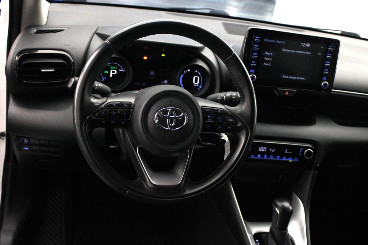 toyota-yaris-2021-hibrido-a-gasolina-1490cc