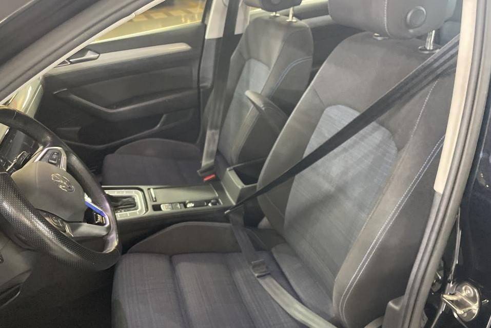 volkswagen-passat-variant-2020-hibrido-a-gasolina-1395cc