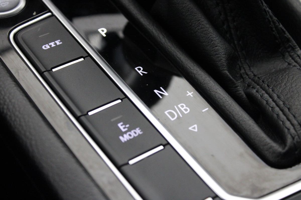 volkswagen-passat-variant-2020-hibrido-a-gasolina-1395cc
