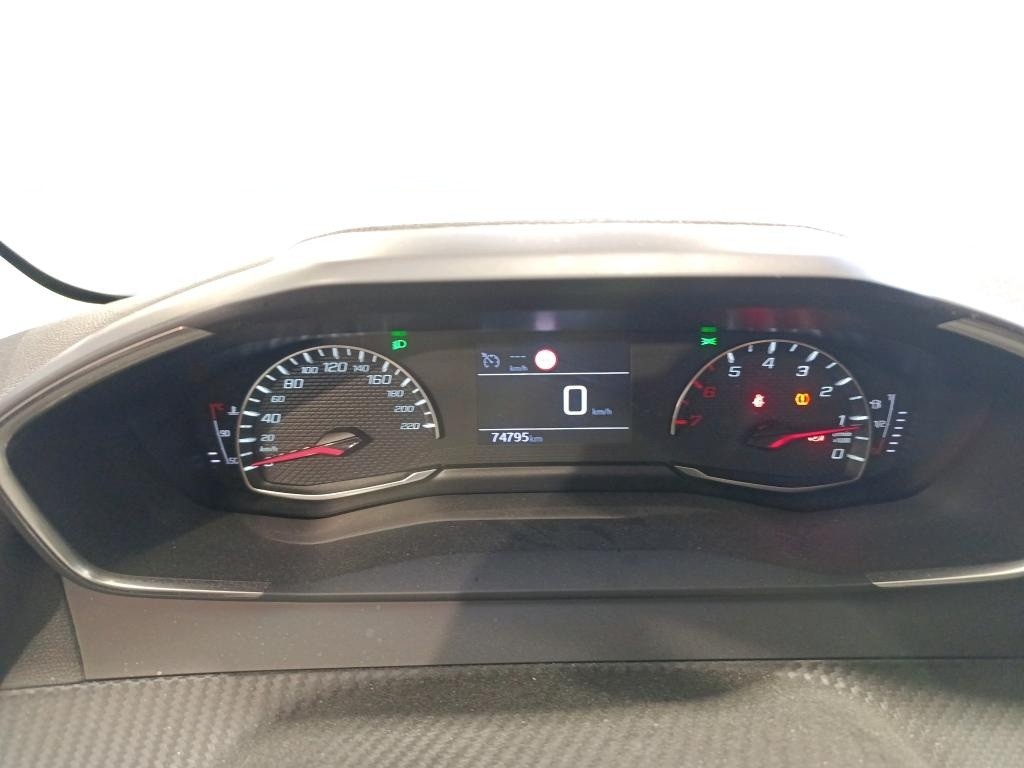 peugeot-208-2022-diesel-1499cc