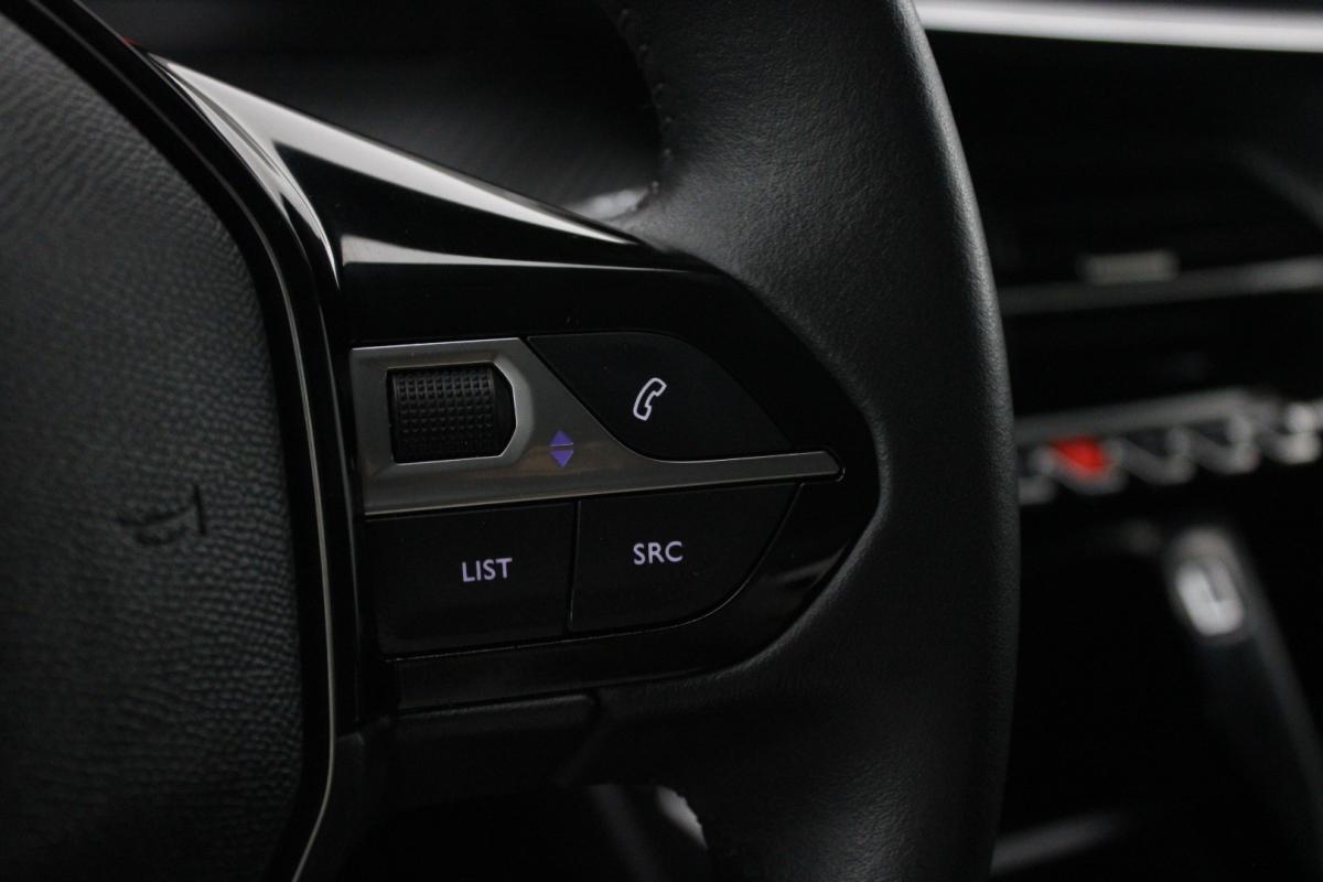 peugeot-208-2022-diesel-1499cc