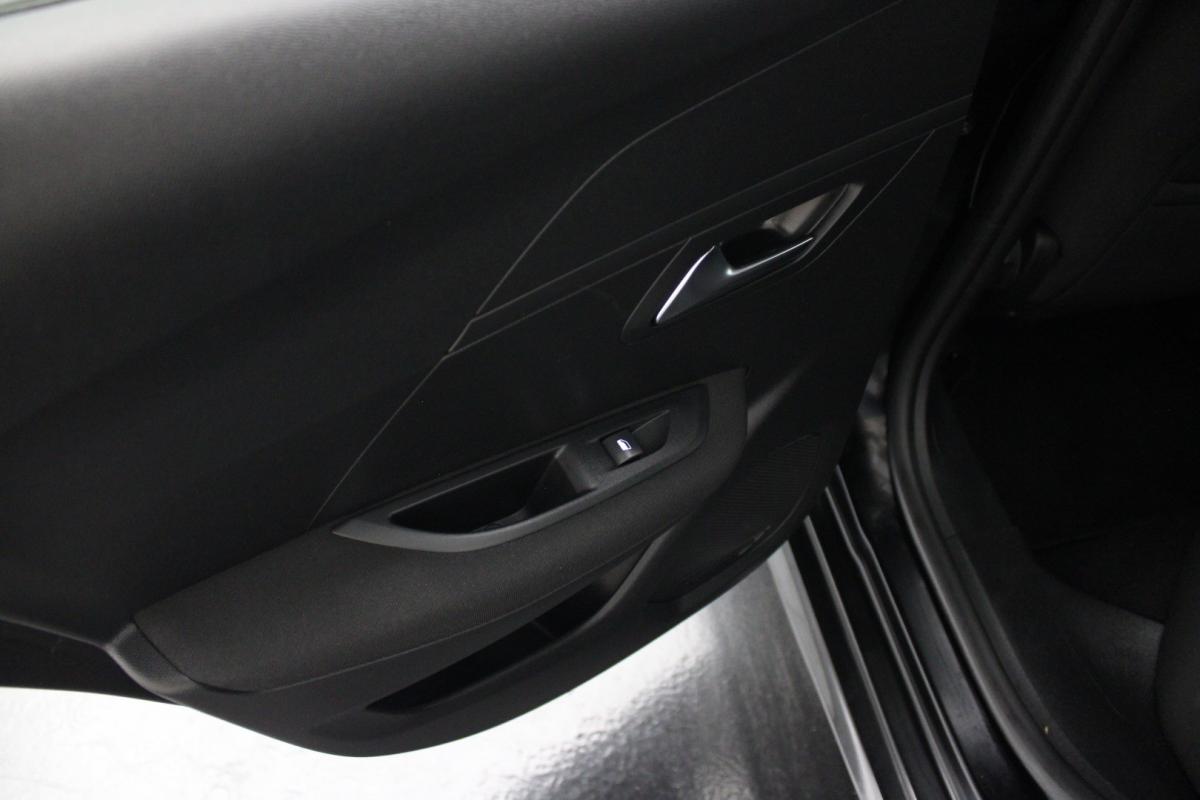 peugeot-208-2022-diesel-1499cc