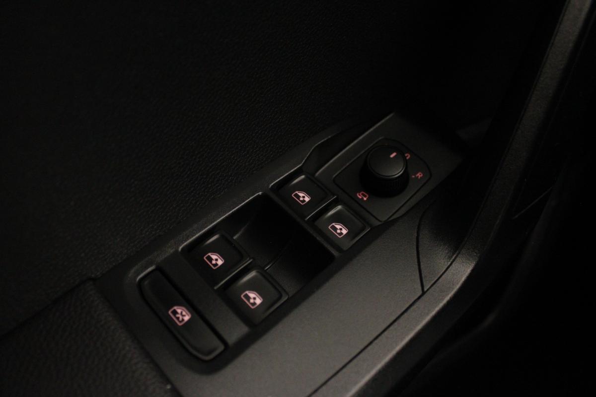 seat-ibiza-2024-gasolina-999cc