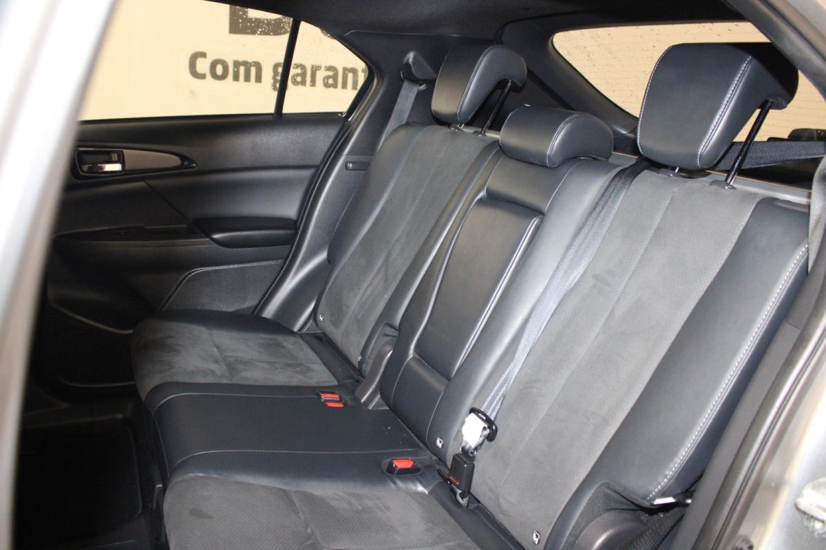 mitsubishi-eclipse-cross-2022-hibrido-a-gasolina-2360cc