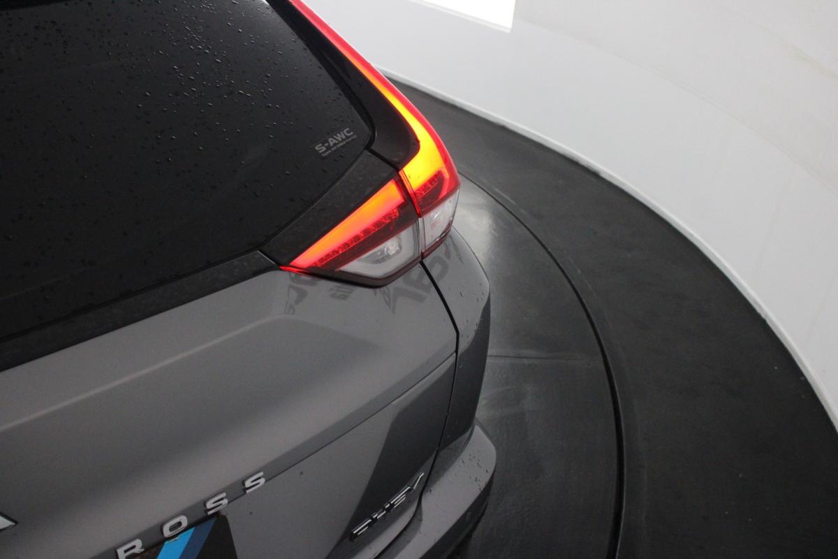 mitsubishi-eclipse-cross-2022-hibrido-a-gasolina-2360cc