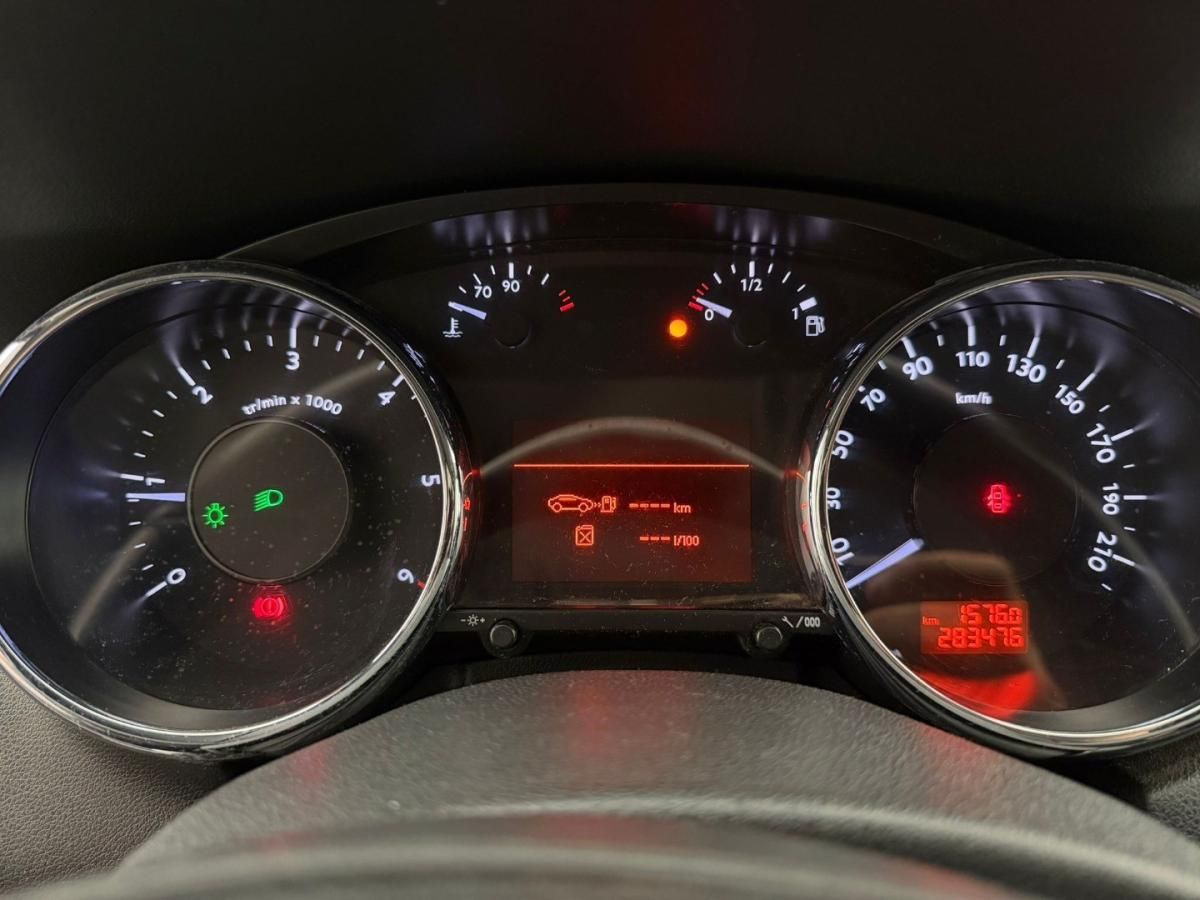 peugeot-5008-2010-diesel-1560cc