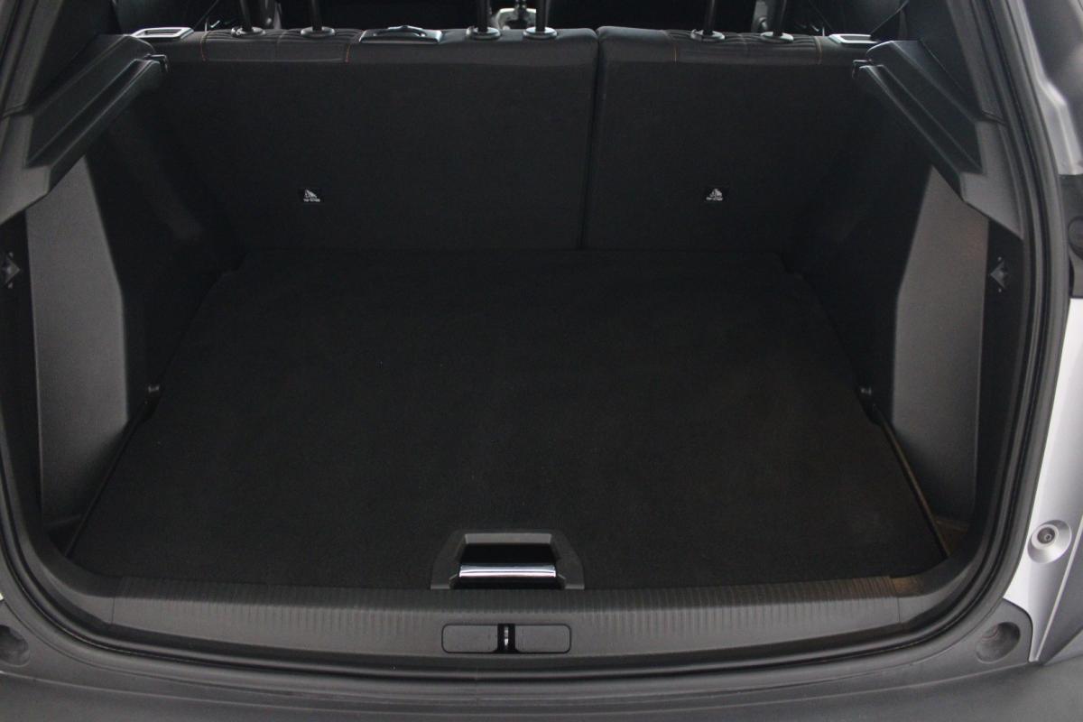 peugeot-2008-2021-diesel-1499cc