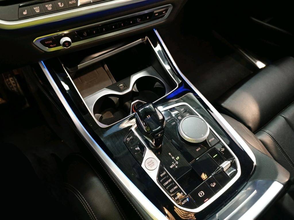 bmw-x7-2021-diesel-2993cc